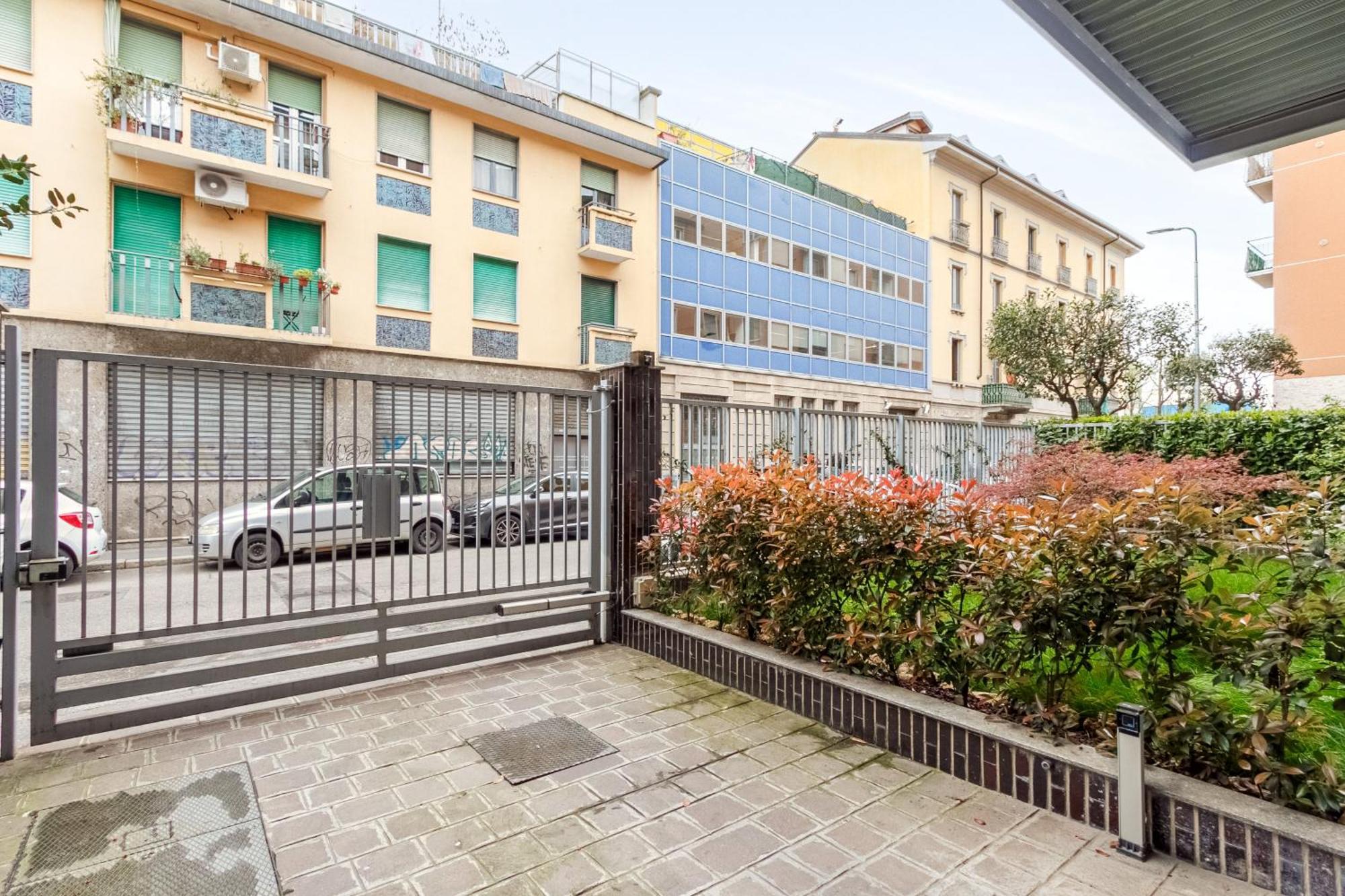 מילאנו Rentopolis Apartments - Palazzo Candiani מראה חיצוני תמונה